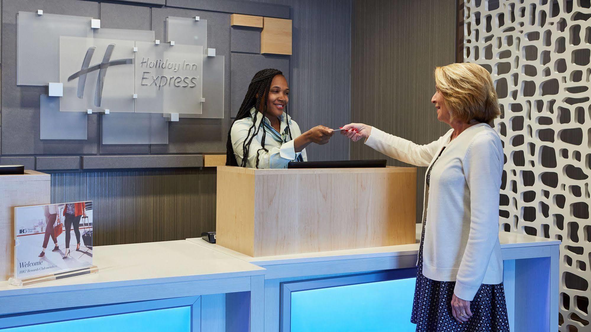 Holiday Inn Express Bordentown - Trenton South By Ihg Exterior foto